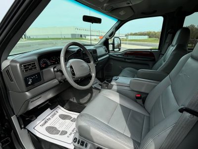 Ford F350 Crew Cab Dually LARIAT PACKAGE 4x4
