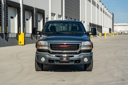 GMC 2500HD Short Bed 4x4