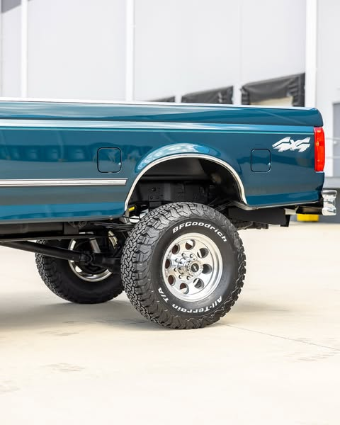 FORD F-350 XLT 4X4