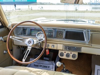 Chevrolet Biscayne 2-Dr Sedan