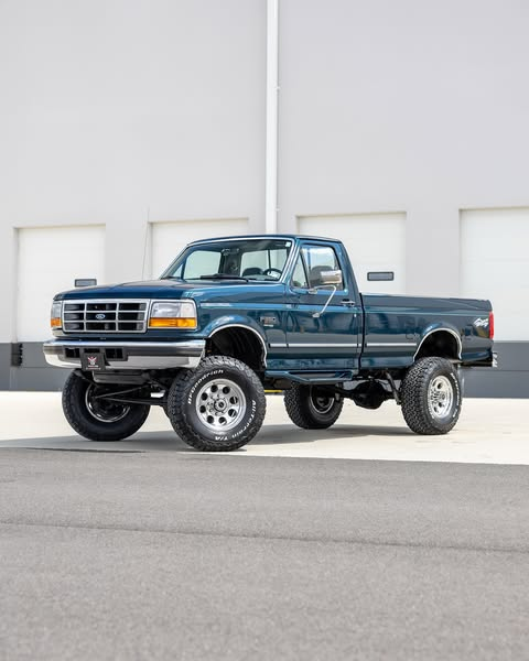 FORD F-350 XLT 4X4